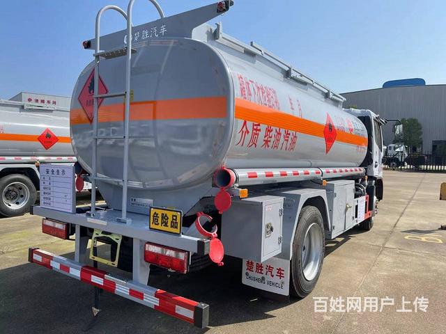 东风大多利卡8吨油罐车 国6B排放 老板的提款机的图片
