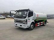 低价出售东风国六洒水车 东风多利卡8方洒水车现车