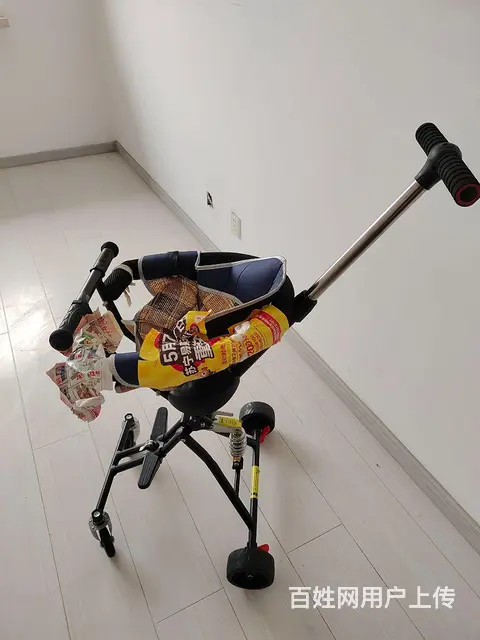 低价出售儿童推车，电动汽车，溜娃神器的图片