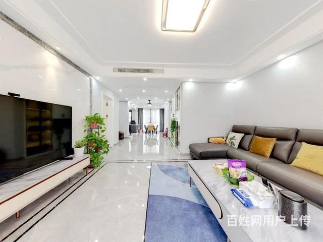 纯改善低密度新社区 精装修100万 满2年 拎包入住 户型正的图片