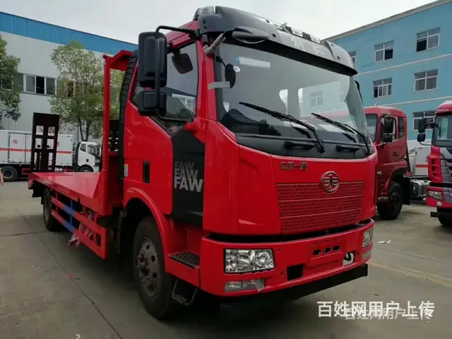 解放单桥挖机拖车包上牌多少钱的图片