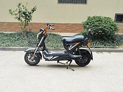 低转9新铃木之星品牌72v23a新电池战神电动车