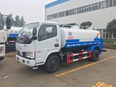 低价出售5吨洒水车 包牌上户13997868644