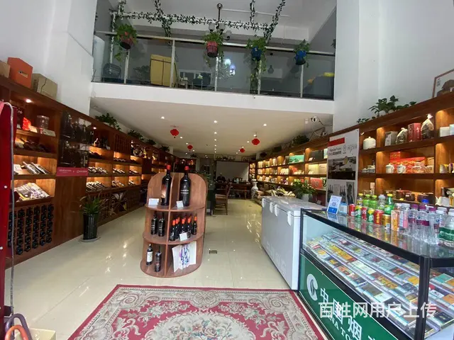精选）蓝光CoCo精装烟酒茶铺带客源转让（可整可空）的图片