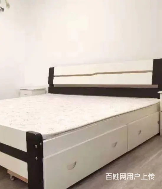 临城颐景华府二室一厅精装2200元月的图片