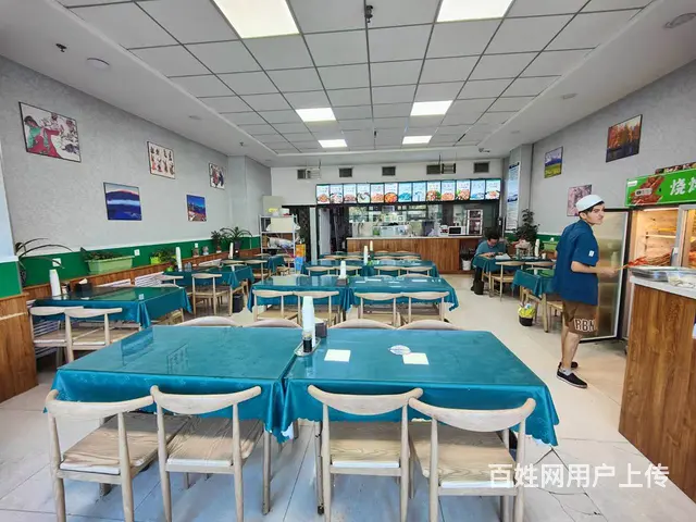 B17380一酒店旁边一楼临街精装餐饮店转让的图片