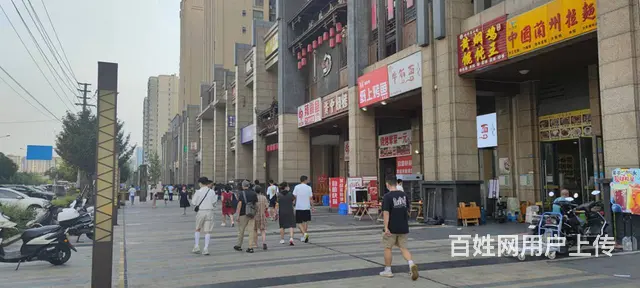 XSY 青羊万达旁精装网咖带客源转让的图片