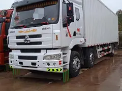 乘龙M5前四后四9.6米厢车270马力便宜出售。