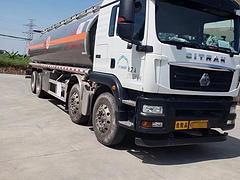 刚年审的20吨前四后八油罐车