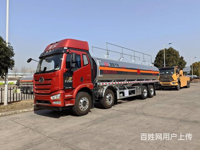 解放8x4油罐车额定载21吨全新库存处理的图片