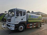 白菜价出售程力牌D9 12方洒水车 送电动水炮