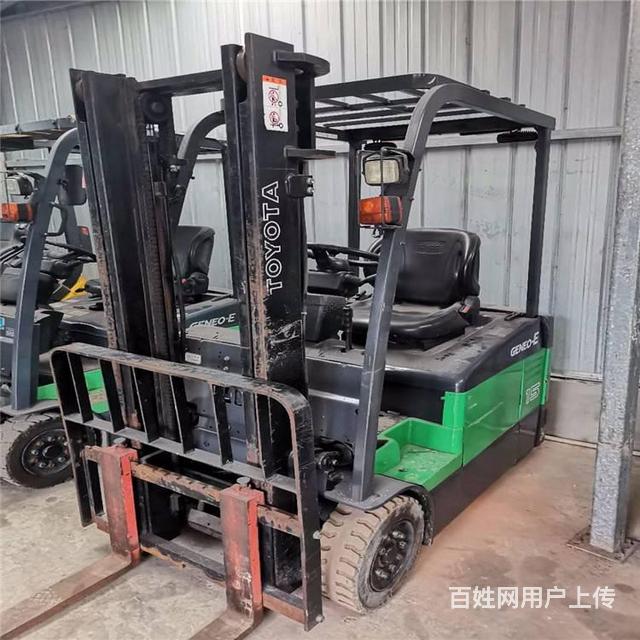 二手四轮平衡重电动叉车  全国包邮的图片