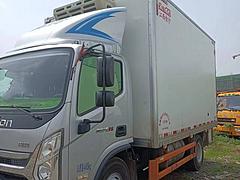 福田奥铃4.2米宽体冷藏车，个人急售