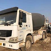 国三大12方 后八轮 二手豪沃商混搅拌车 亚特上装