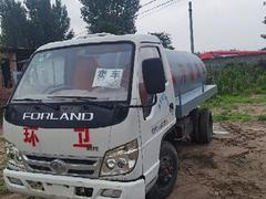 吸污车