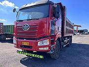 20年6月上牌，解放后八轮6.2米自卸车，全车原版