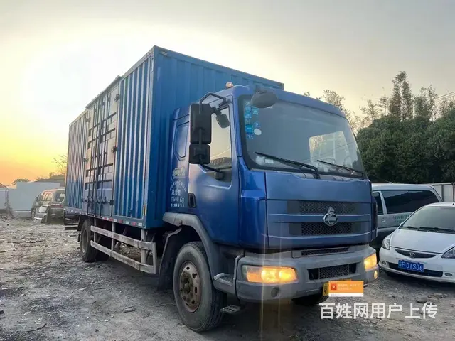 乘龙货车的图片