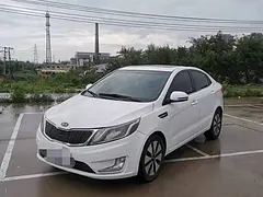 起亚K2 2012款 K2-三厢 1.6 自动 Premiu