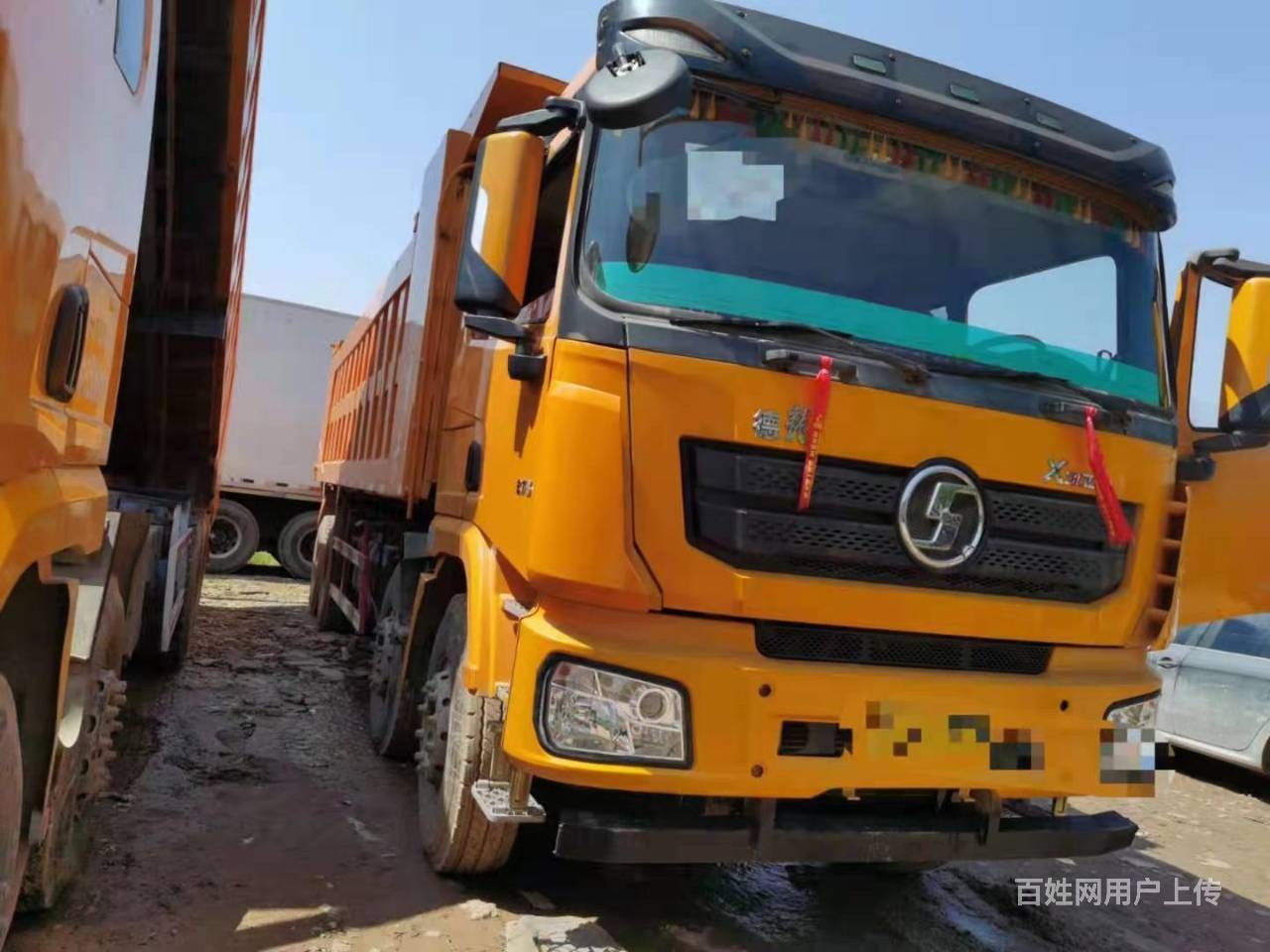国五陕汽德龙x3000前四后八自卸车375马力