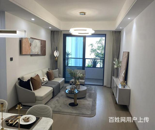 明月璟辰苑精装修小高层 11地铁口0距离 學校0距离 送车位的图片