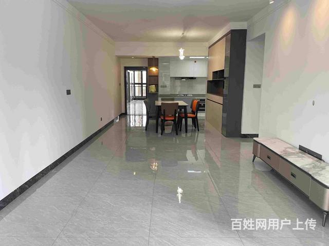 彰泰玫瑰园 全新精装修 电梯3房的图片