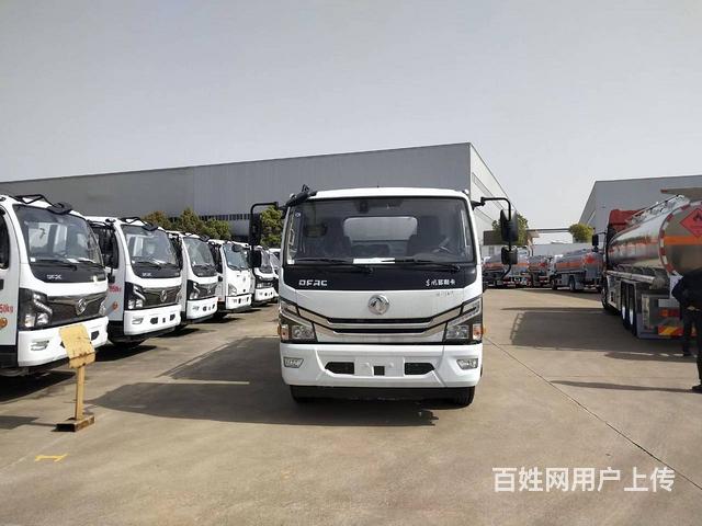 厂家直销降价东风多利卡八吨油罐车 包上户 包运送的图片