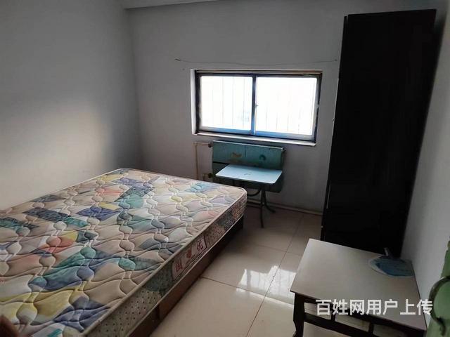 王舍生活二区 普通住宅1厅 简单装修的图片