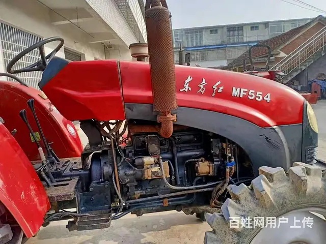 出售二手拖拉机，收割机，车况精品，价格优惠的图片