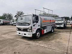 东风福瑞卡8.6方油罐车加油车,云内170马力