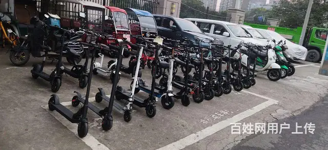 电动滑板车的图片