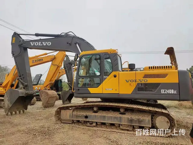 转让二手挖掘机沃尔沃240手续齐全质保两年全国包送的图片