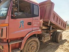 四不像渣土车