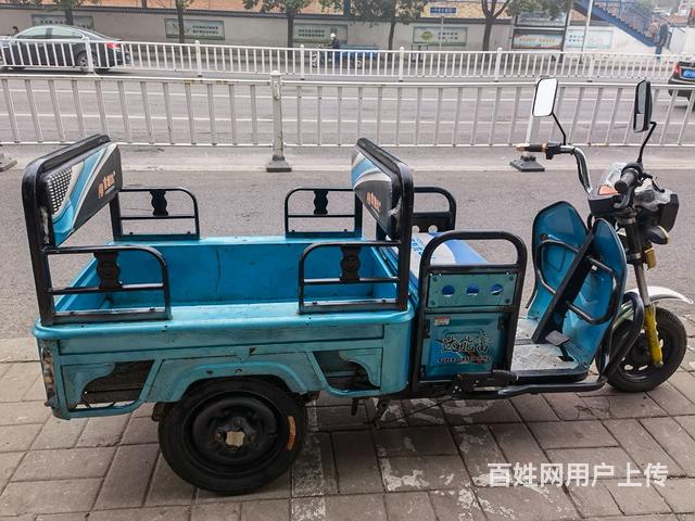 九成新电动三轮的图片