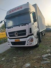 低价出售17年11月东风天龙9米6箱车 电动双飞