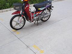 钱江弯梁摩托车