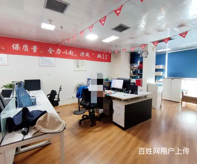 红牌楼核心商圈地铁口楼上48003个隔间周边交通商务配套满级的图片