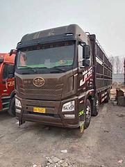 18年国五解放JH6,前四后八,9米6高栏载货车,