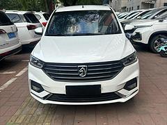 2019年宝骏360 自动1.5排量。六座前驱