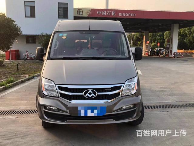 上汽大通V80长轴7坐车况精品包过户支持分期的图片