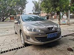 标致408 2011款 2.0 手自一体 豪华版