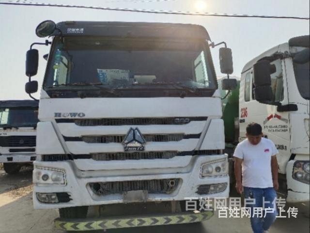 17年豪沃大二十方唐宏上装，原车原版原漆手续齐全的图片
