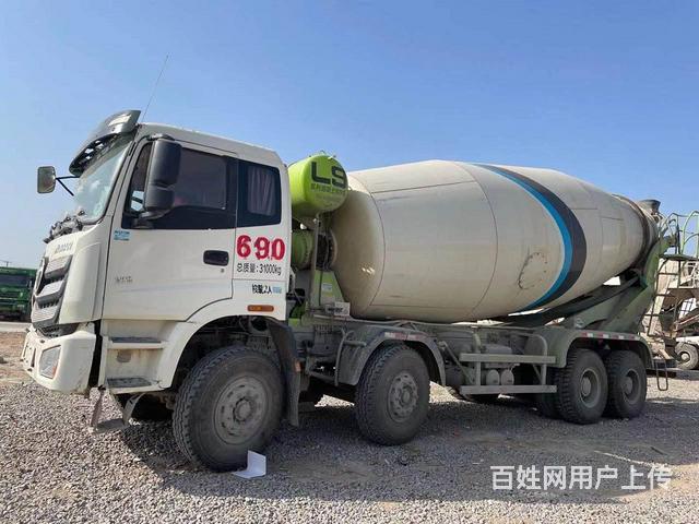 出售18年二手欧曼搅拌车雷萨上装大20方375马力