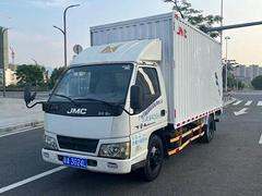14年江铃4米2厢式货车