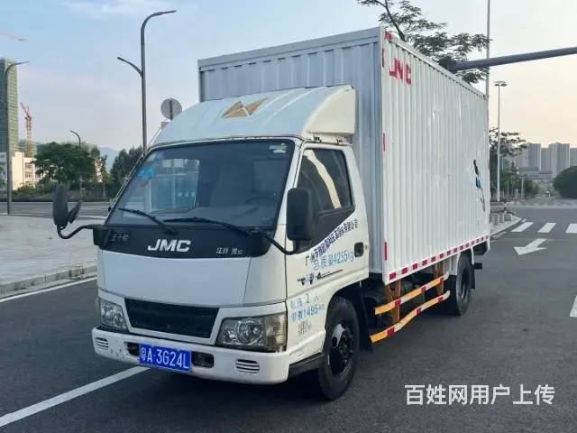 14年江铃4米2厢式货车的图片