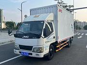 14年江铃4米2厢式货车