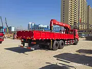 国六东风后八轮短轴距后双桥随车吊 详细配置及报价