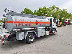 国六东风多利卡八吨油罐车 玉柴165马力 超强省油