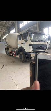 11年北方奔驰水泥罐车 急售
