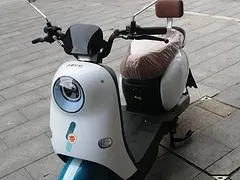 个人买一年自用的九成新电动车出售60V