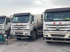广州豪沃大十四方 国五后八轮搅拌车 380马力唐鸿